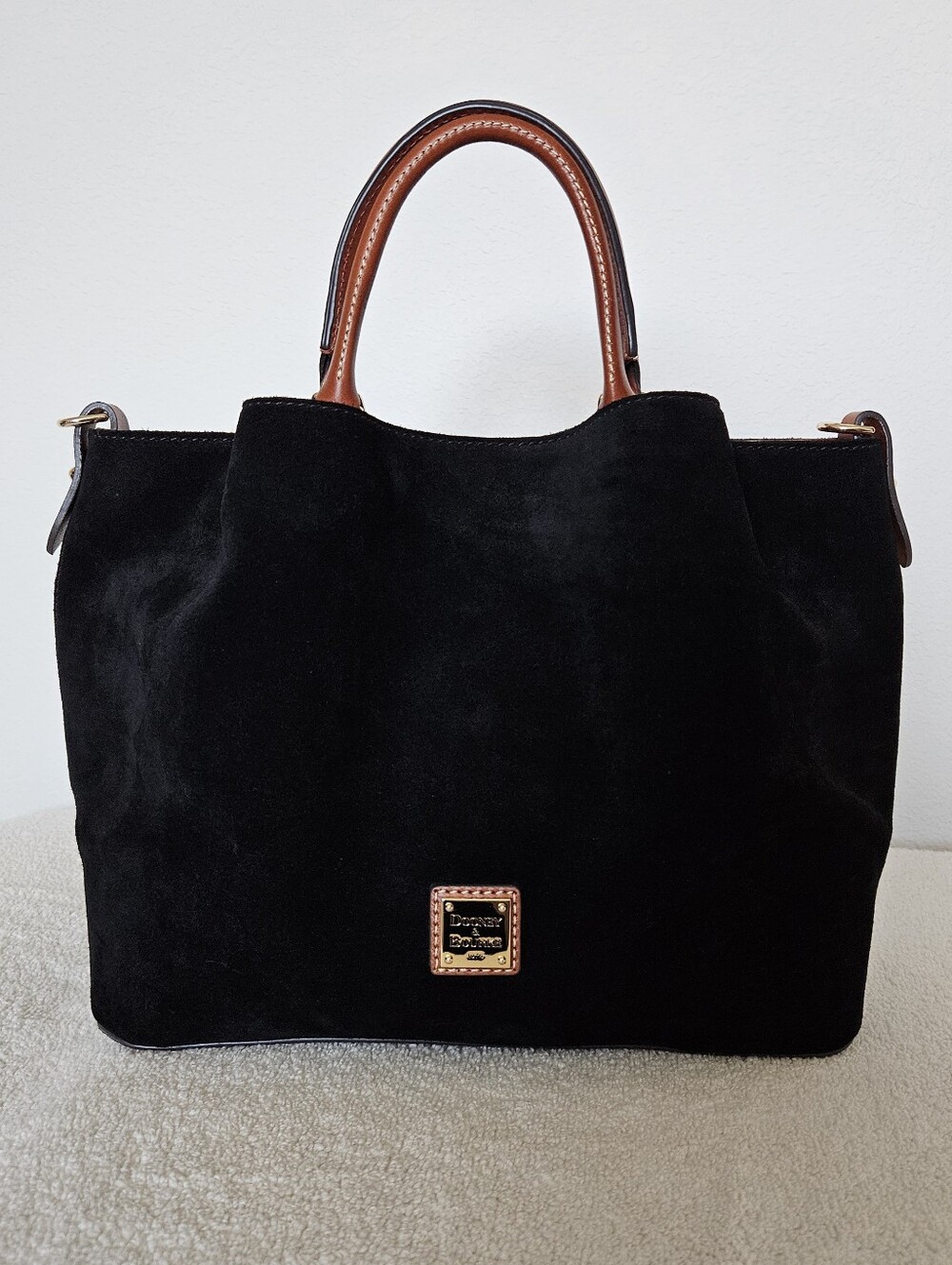Dooney & Bourke Large Barlow - Black Suede - Matching Framed Purse - Picture 2 of 16
